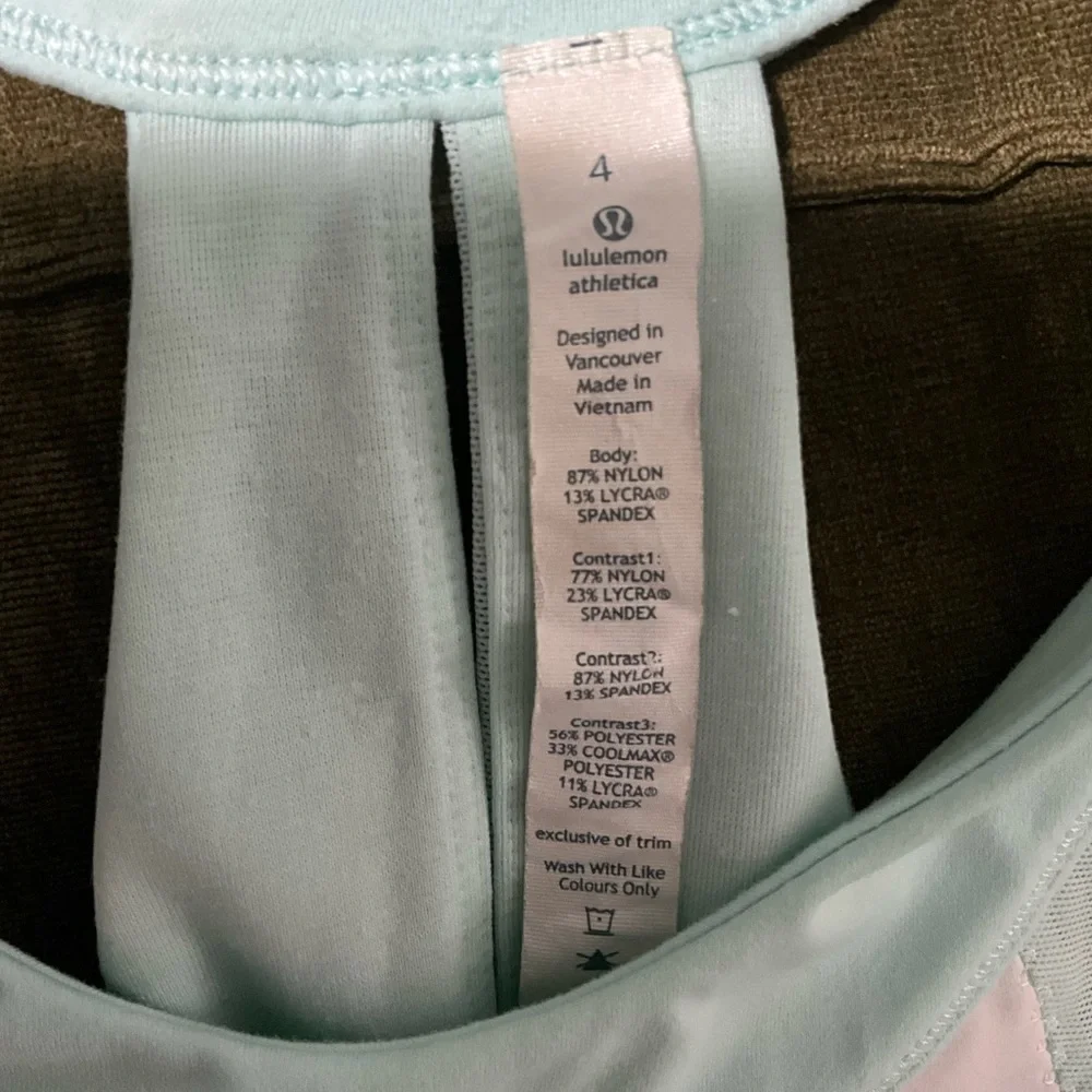 LULULEMON WOMENS SIZE 4 WHITE + AQUA HALTER TANK TOP. - Picture 14 of 14